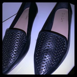 Work pointy toe, woven pattern top